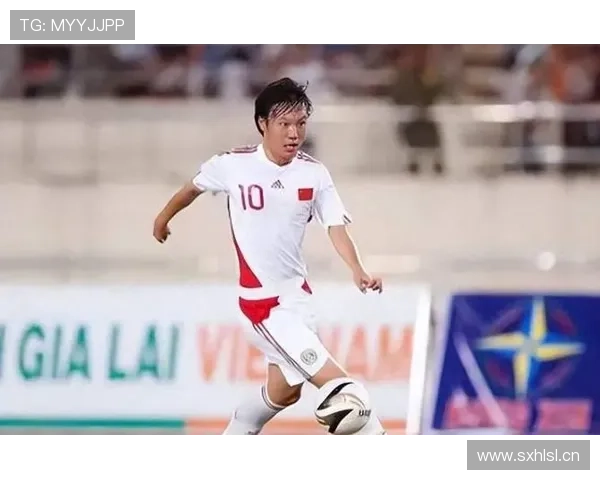 莫拉携家游东湖挺邓卓翔征鄂超